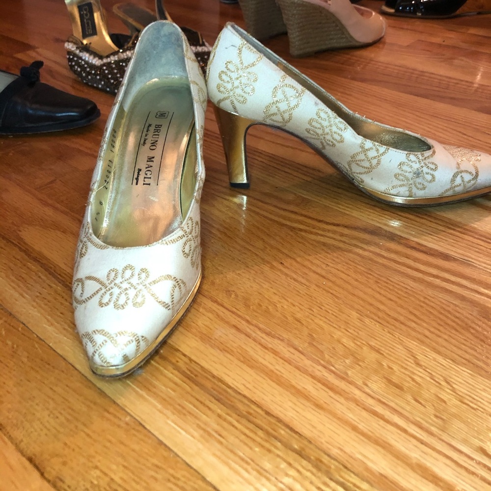 Classy gold and beige pumps